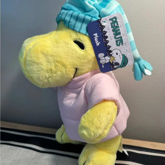 Woodstock “Peanuts” Seasonal Plushie - Picture 1 of 6